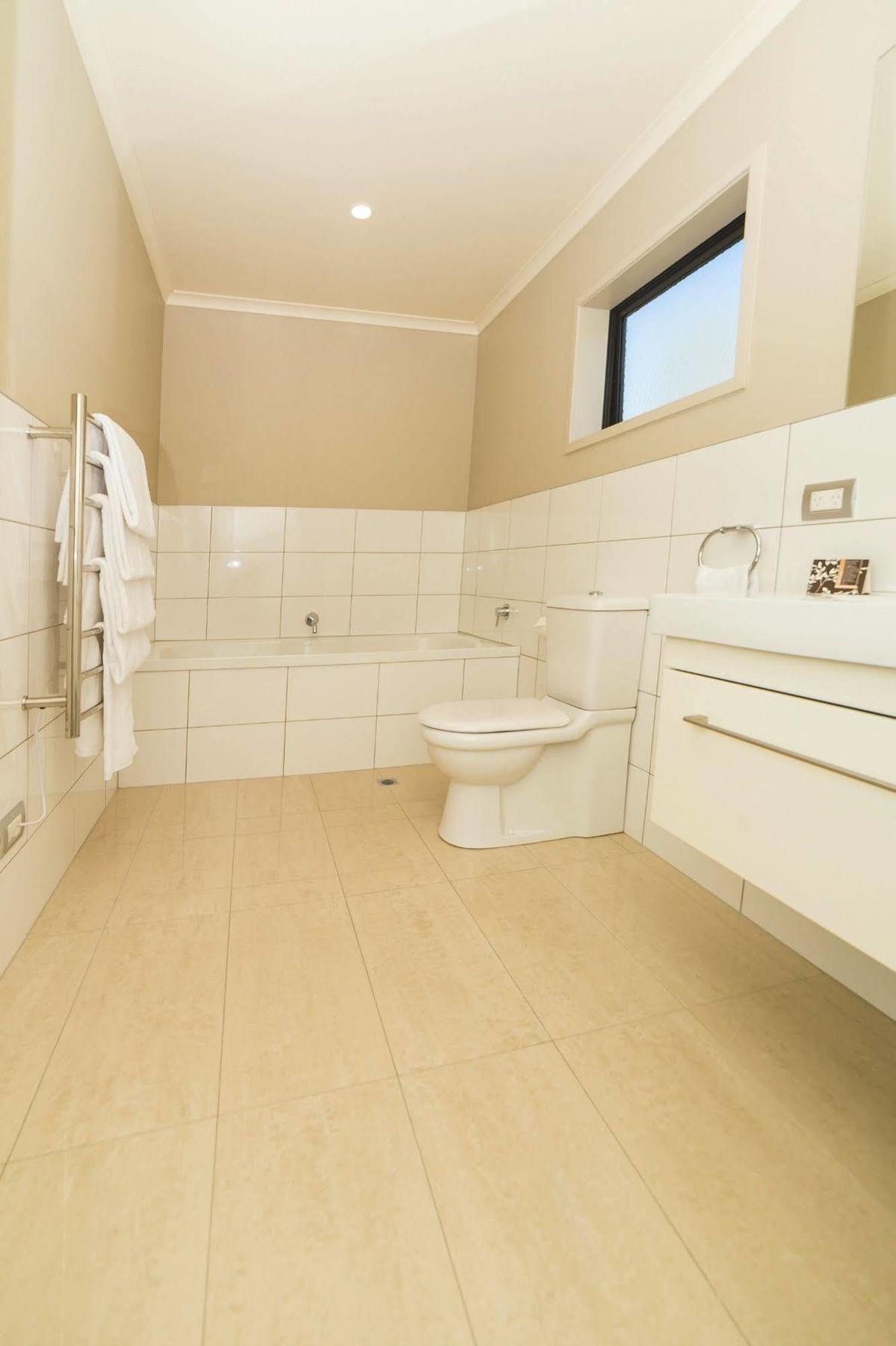 Amity Court Motel Stratford Ngoại thất bức ảnh